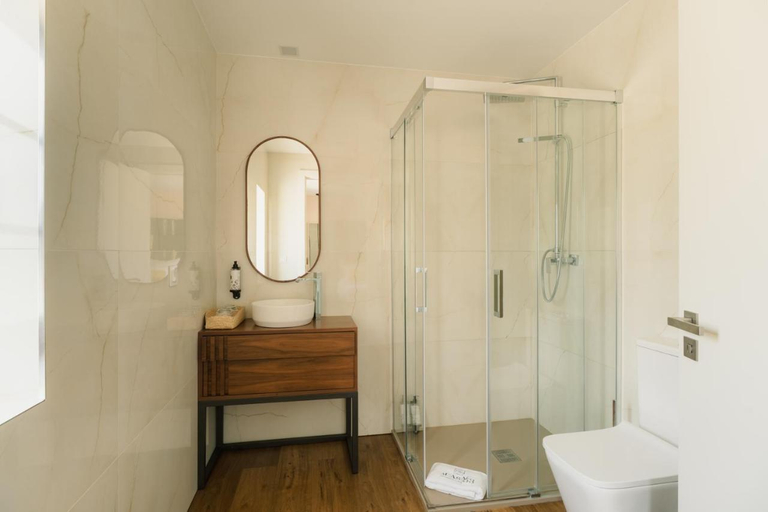 Bathroom 3, Constance Retreat - Douro Verde by FERO, Marco de Canaveses