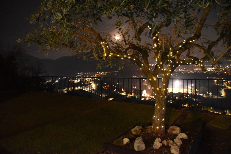 Property grounds 4, Bright Flat Over the Hills of Lake Garda, Brescia