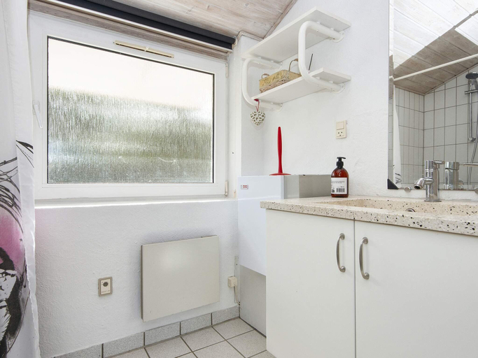 Bathroom 4, 4 person holiday home on a holiday park in Hemmet, Ringkøbing-Skjern