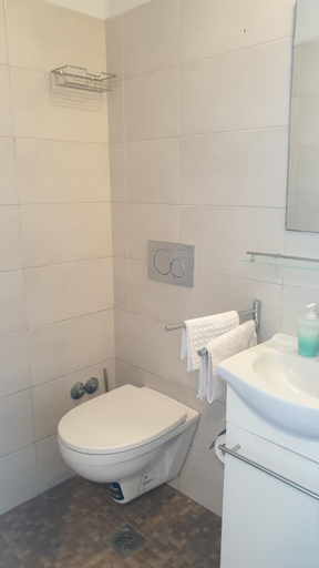 Bathroom 3, Atrium Verona, Verona