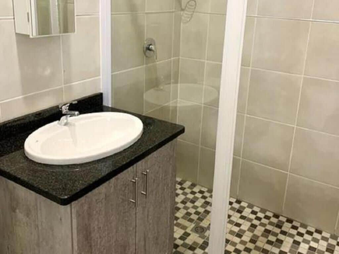Bathroom 5, Spacious 2-bedroom Apartment With Garden View in Hartbeespoort, Bojanala