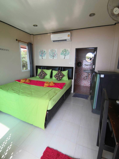 Bedroom 2, Sea Flower Resort, Koh Chang