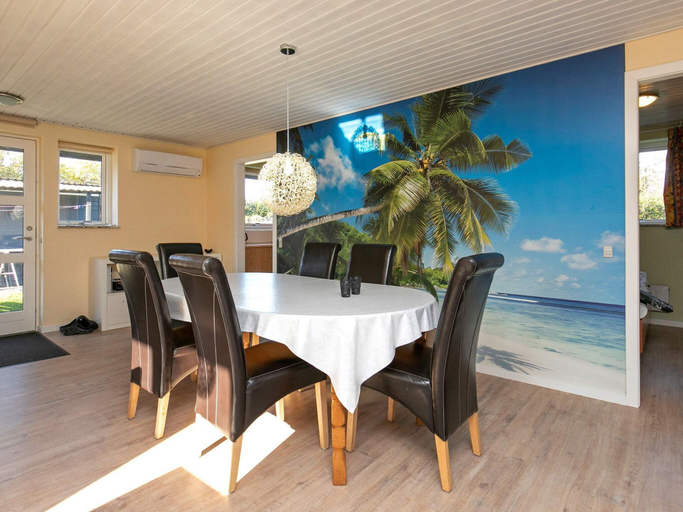Others 4, 4 Star Holiday Home in Vaeggerlose, Guldborgsund
