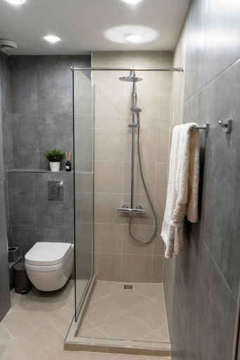 Bathroom 4, Urban Elegance Eagles' Bridge, Stolichna