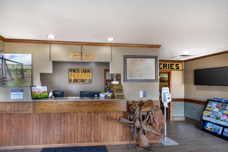 Public Area 2, Best Western Pioneer, Niobrara