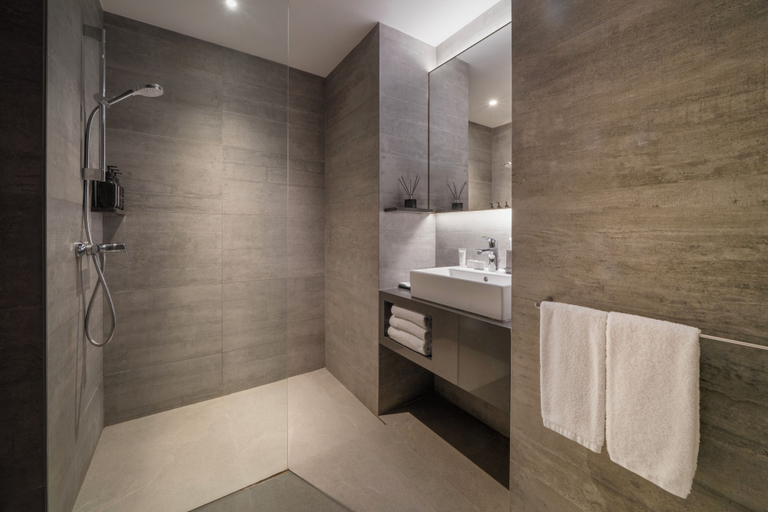 Others 4, Oakwood Bencoolen Singapore, Singapura