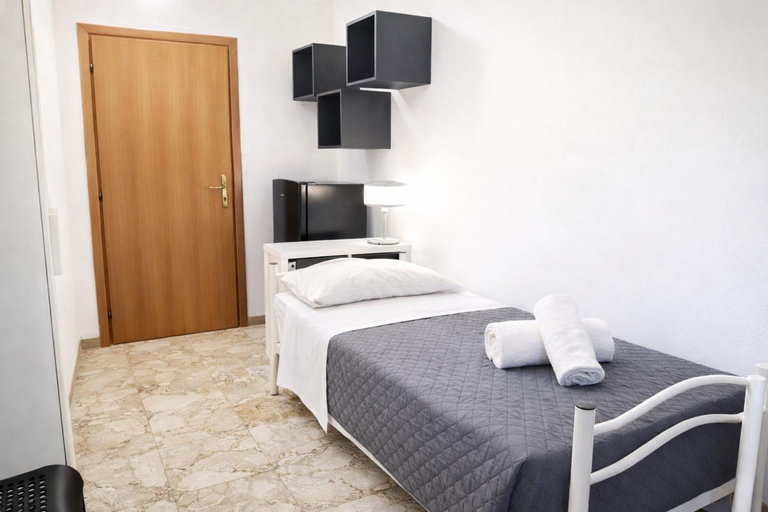 Bedroom 3, HostelCiompi, Siena