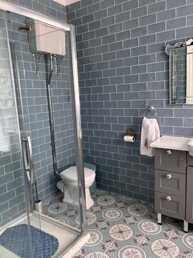 Bathroom 4, Bray Head B&B