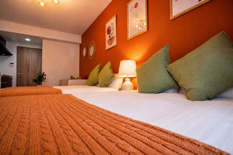 Room 3, Seven Residence Nipponbashi, Osaka