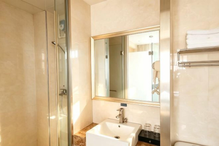Bathroom 3, Xuancheng Guangde Wanjia Express Inn, Xuancheng