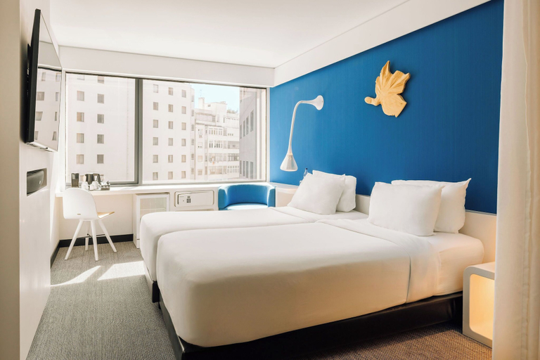 Bedroom 3, EVOLUTION Lisboa Hotel, Lisbon
