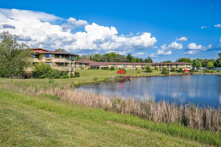 Exterior & Views 1, SureStay Plus by Best Western Black River Falls, Jackson
