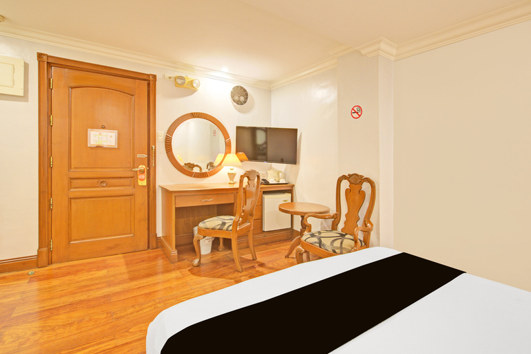 Bedroom 2, Townhouse OAK Makati Manila Near Pasay Evangelista, Makati City