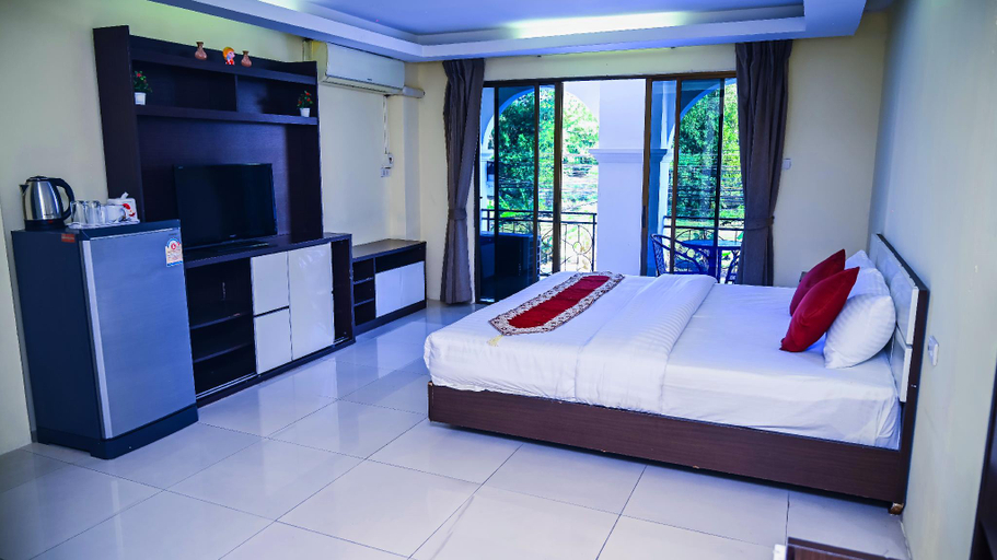 Bedroom 3, Riqueza Suites Pattaya, Pattaya