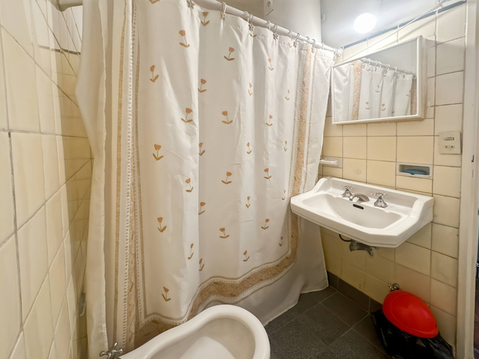 Bathroom amenities 2, Cozy Apartment in the Heart of Palermo, Distrito Federal