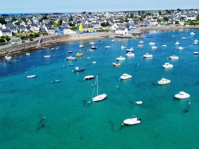 View from property 3, Ploudalmezeau House With Heated Pool, Finistère