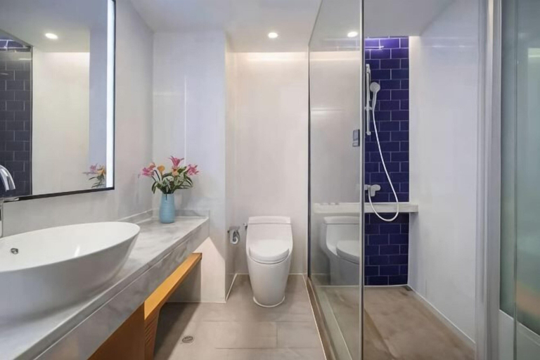 Bathroom 4, Kaimu Hotel (Yiyang Ziyang District Changchun Industrial Park), Yiyang