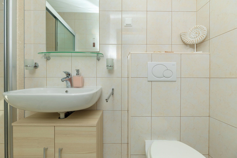 Bathroom 4, Hedera Estate, Hedera A19, Dubrovnik