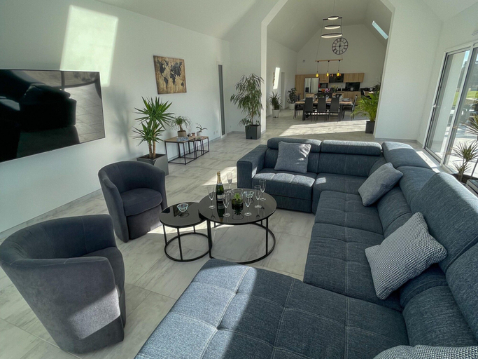 Living room 5, Ploudalmezeau House With Heated Pool, Finistère