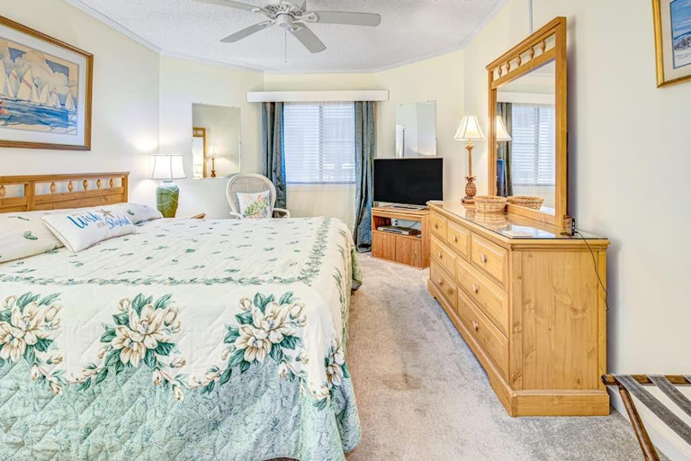 Bedroom 2, Lodge by the Sea & Fox Lodge, Horry
