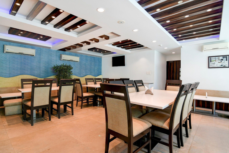Dining 4, Deluxe Pool View Hotel Coral, Purba Medinipur