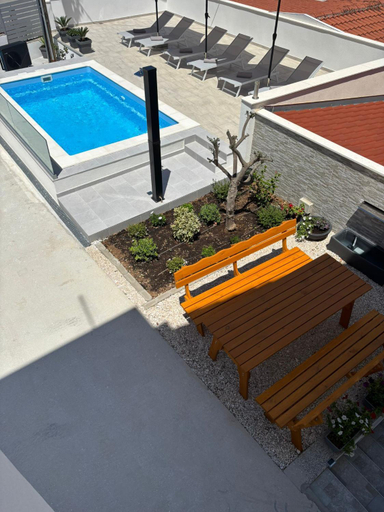 Sport & Beauty 4, Apartments Vida mit Pool, Trogir