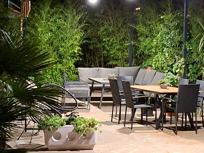 Food & Drinks, San Lorenzo, Lopar/Supetarska Draga