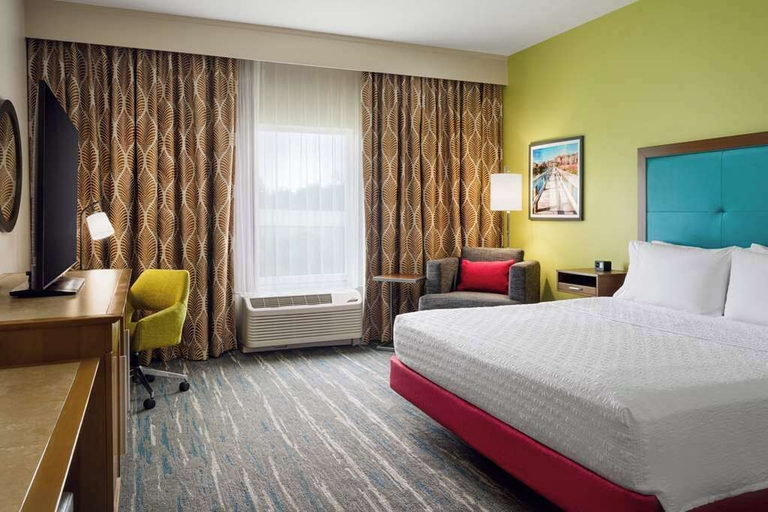 Bedroom 4, Hampton Inn by Hilton Plant City, Hillsborough
