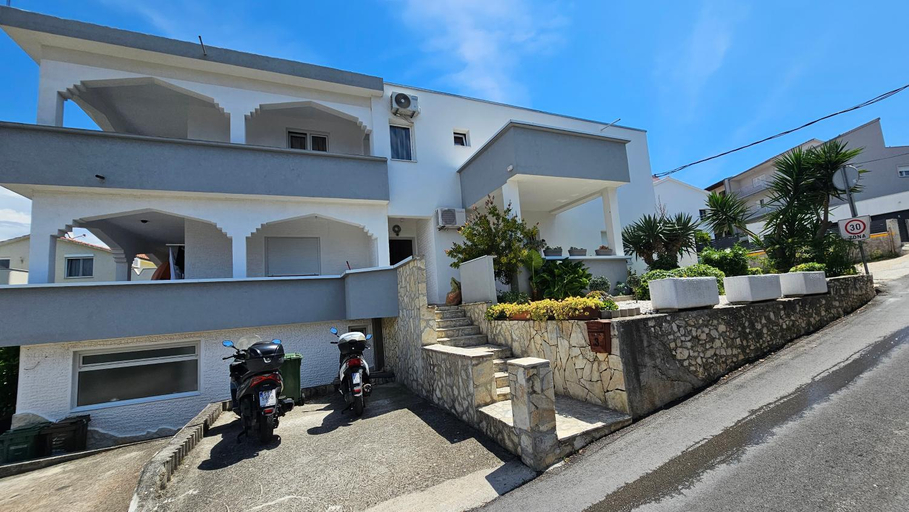 Exterior & Views, Apartmani Grgic, Trogir