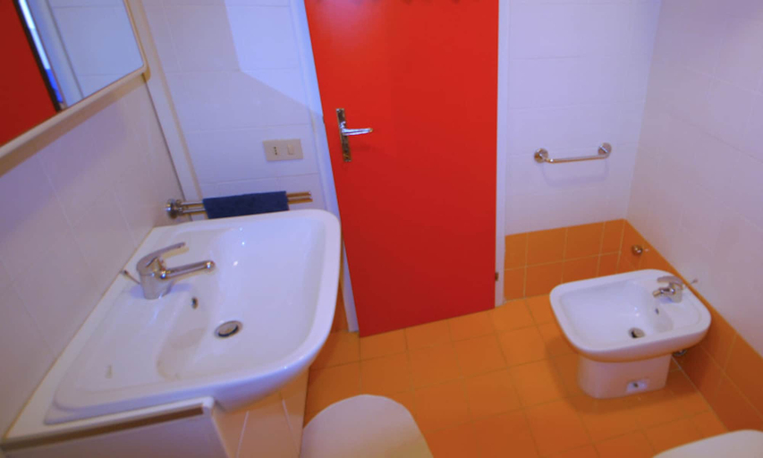 Bathroom, Cozy Flat Close to the Beach, Udine