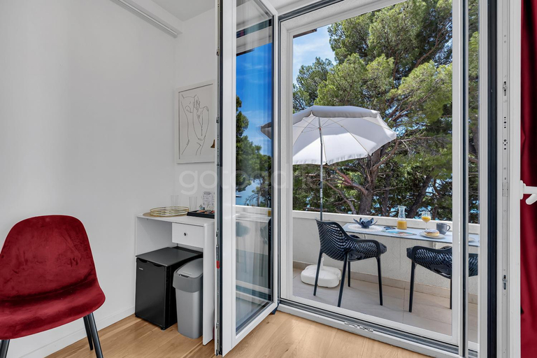 Others 4, Beachfront Deluxe B&B, Makarska