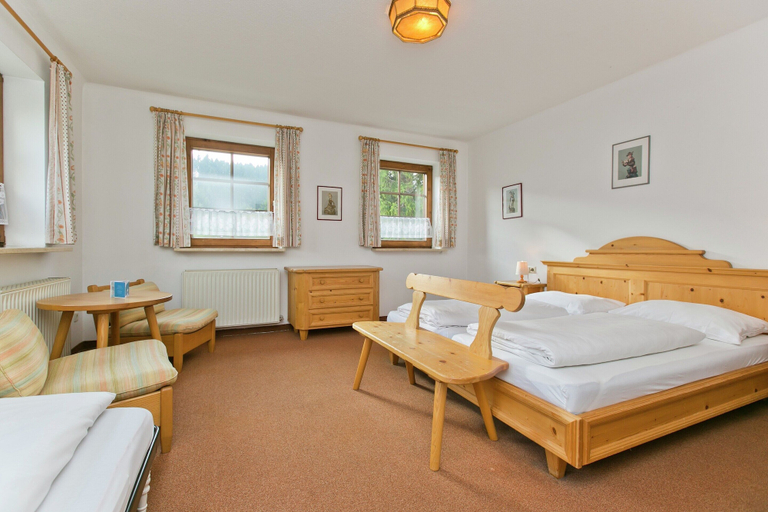 Room 4, Chalet in Angerberg for Groups, Kufstein