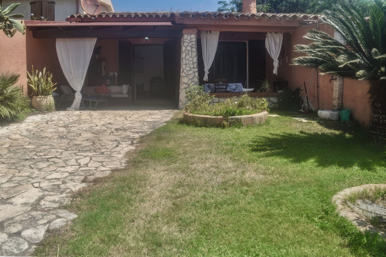 Exterior & Views 2, Villa Maria, Cagliari