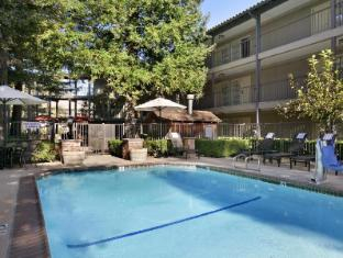 Others 5, Casa Mani Resort Napa Valley, Curio Collection by Hilton, Napa