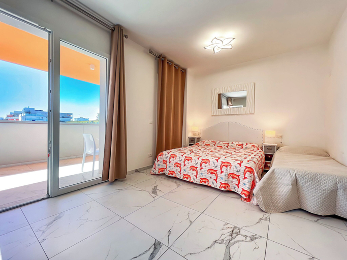 Room 3, Flat a Stone's Throw From the Centre of Bibione, Venezia