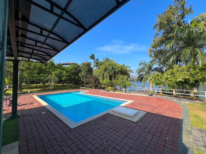 Swimming pool [outdoor], Bruce and Bells Nature resort, Idukki