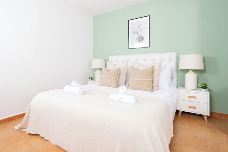 Room 5, Appartements Radieux a Hydra, El Achour