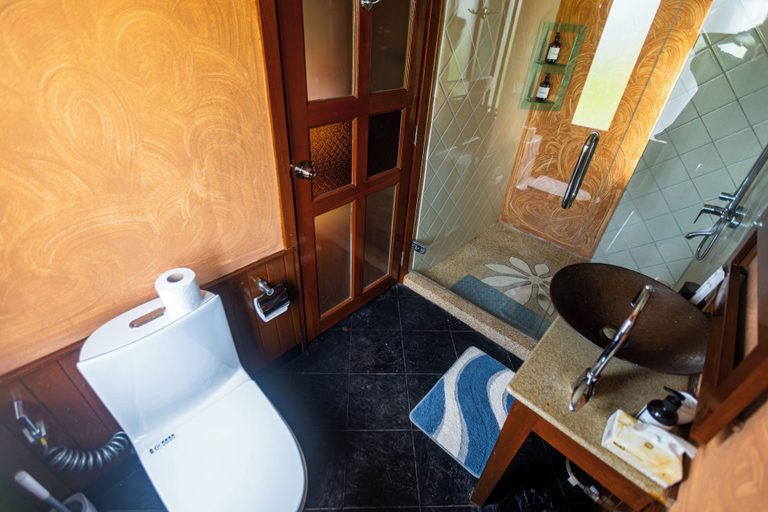 Bathroom 5, Jomtien Seaview Thai Pool Villa  BBQ, Sattahip