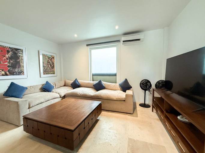 Bedroom, The Backyard Bingin - Private Mansion, overlooking Bingin Beach, with Cook, Ideal for Private Events, Badung