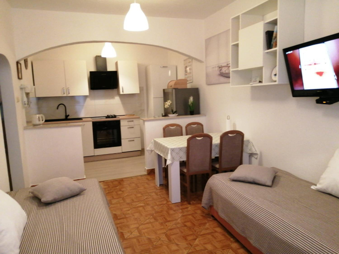 Others 2, Rocco apartments, Pag