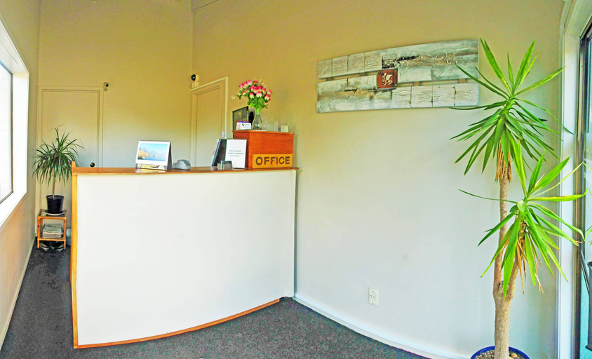 Public Area 2, Middlemore Motel, Waitakere