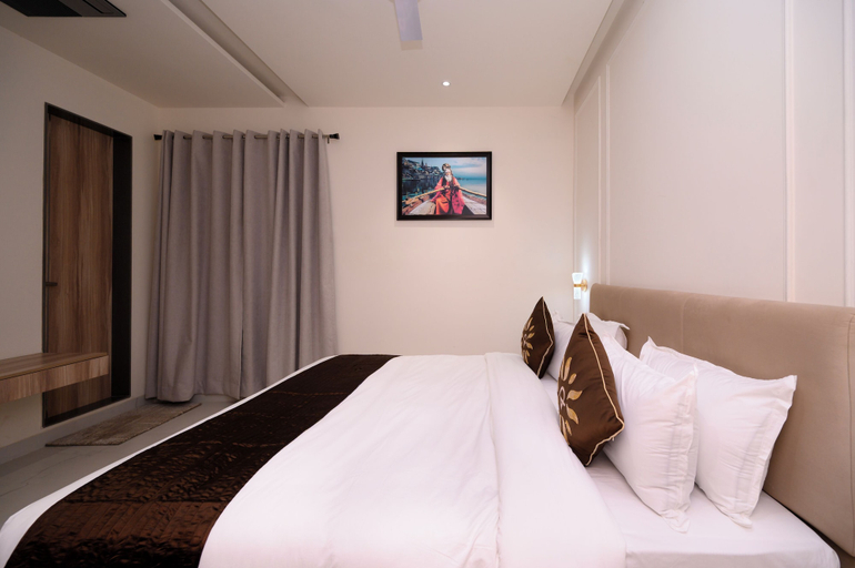 Room 2, Hotel Aadya Palace, Varanasi