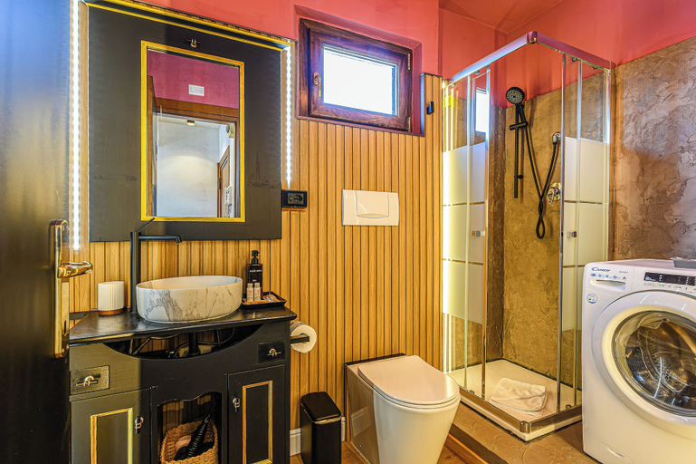 Bathroom 4, Secret Rooftop Suite – Tor Vergata Metro, Roma