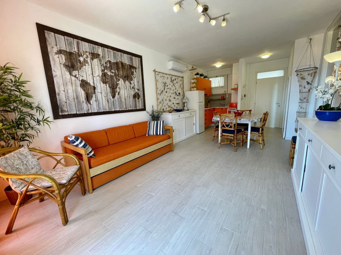 Others 5, Flat With a Partial sea View, Venezia