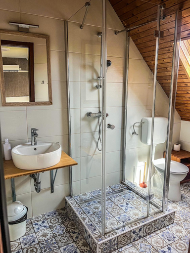 Bathroom 4, Zoldhaz Panzio, Hévíz/Keszthely