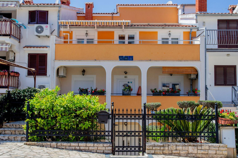 Exterior view 1, Vrsar Sea Breeze Apartments, Vrsar