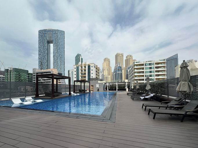 Pool, Modern Studio in Prime Location & JBR, Dubai
