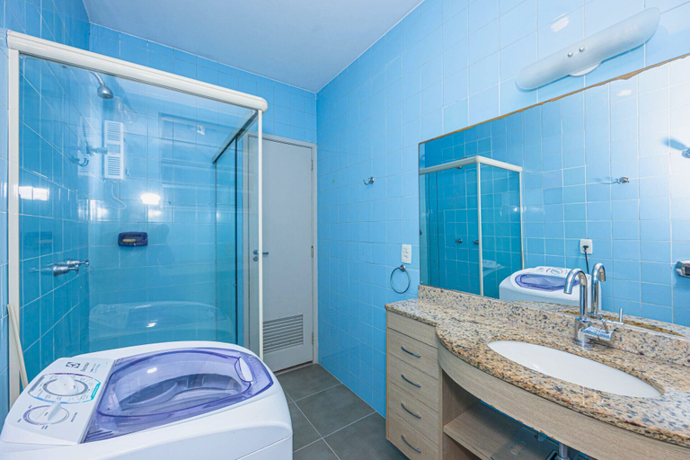 Bathroom 3, Rj03 Ipanema Ap 2 quartos 200m da praia, Rio de Janeiro