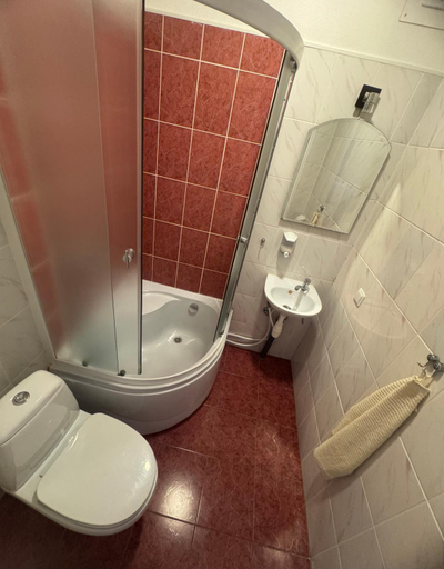 Bathroom, Lecu muiza, Ventspils