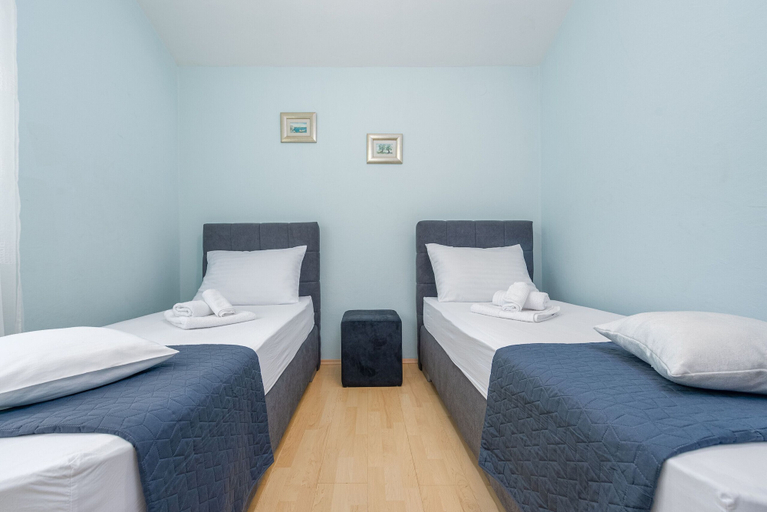 Bedroom 2, Villa Štrkalj Zadarvillas, Poličnik
